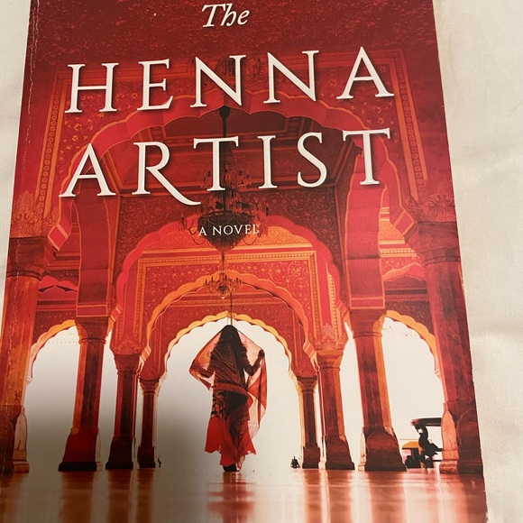 Novel/Book: The Henna Artist - Picture 2 of 7
